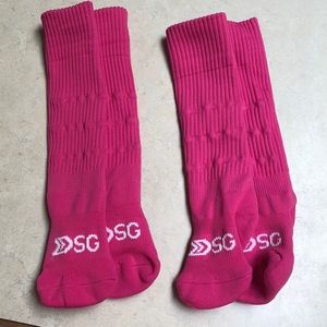 NWOT SG girls pink soccer socks.